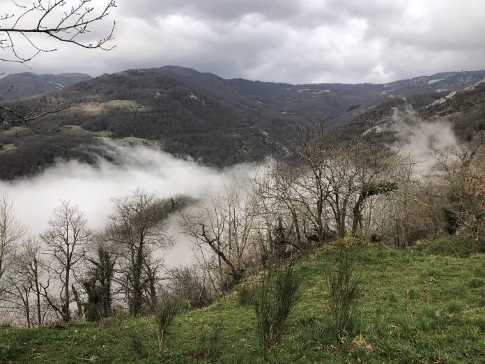 Vistas dede el castichu de Tiós, L.lena. Semeya A. Sánchez Pozo